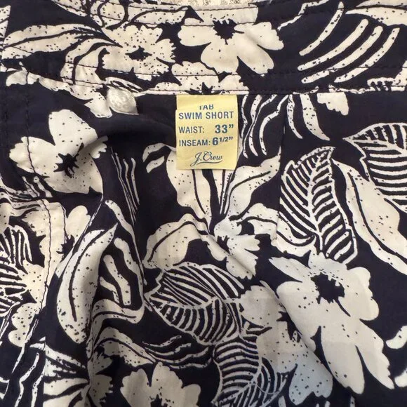 J.Crew 6.5" Tab Swim Short. Never Been Worn Size 33" Black/ White Floral Pattern - Picture 6 of 7